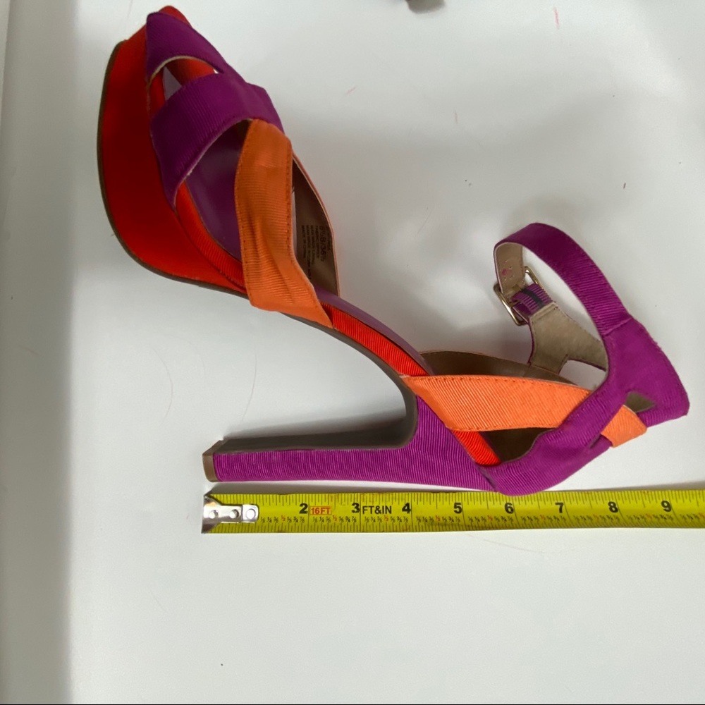 Jessica Simpson Storsa Color Block Heels - Picture 10 of 12